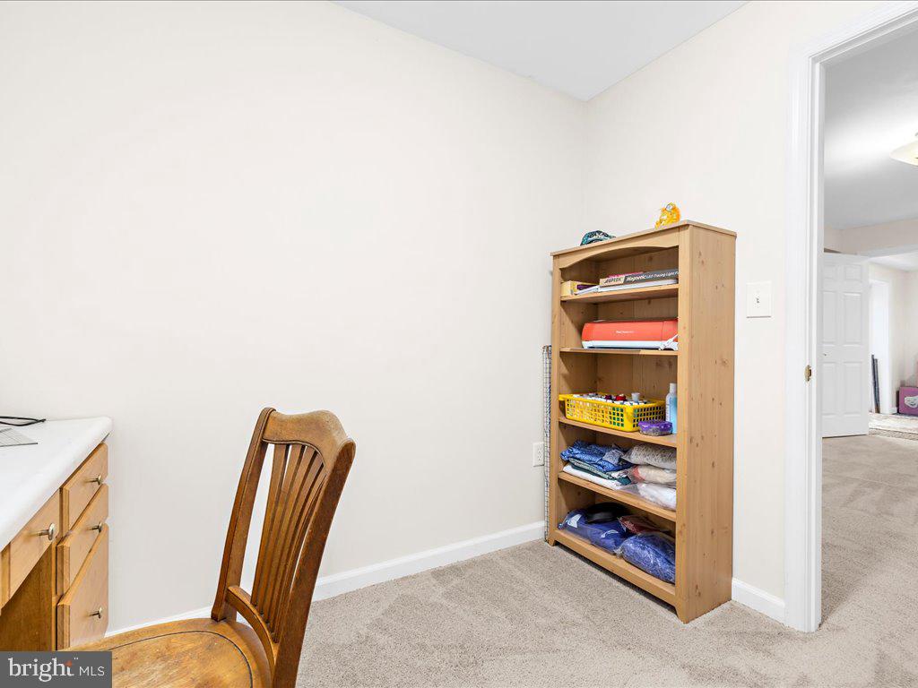 RIDING WOODS - Residential