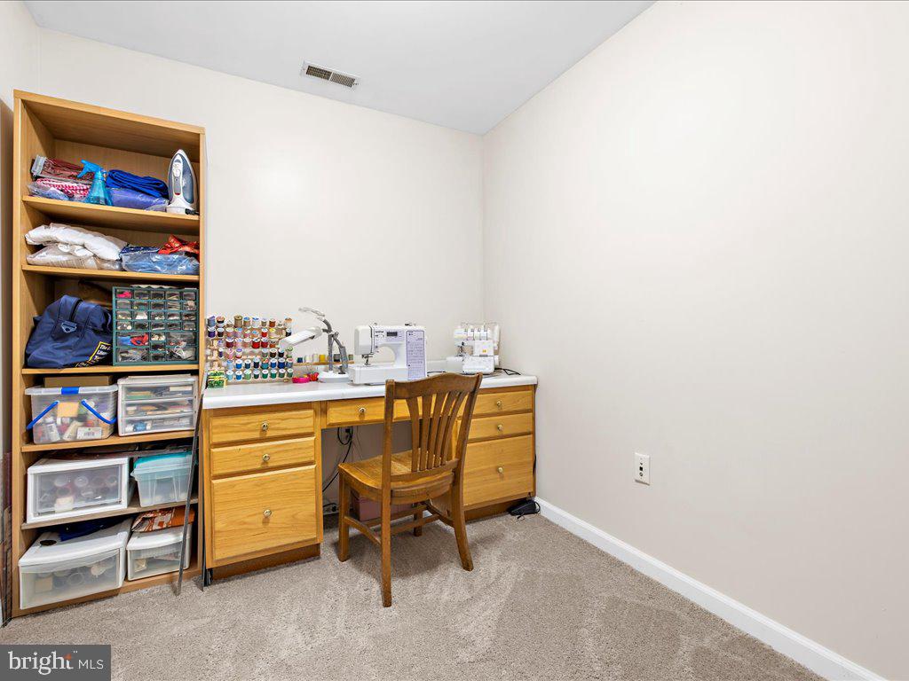 RIDING WOODS - Residential