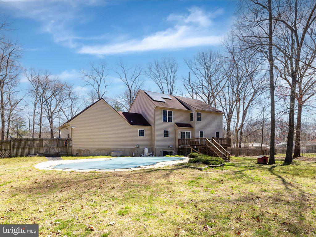 RIDING WOODS - Residential