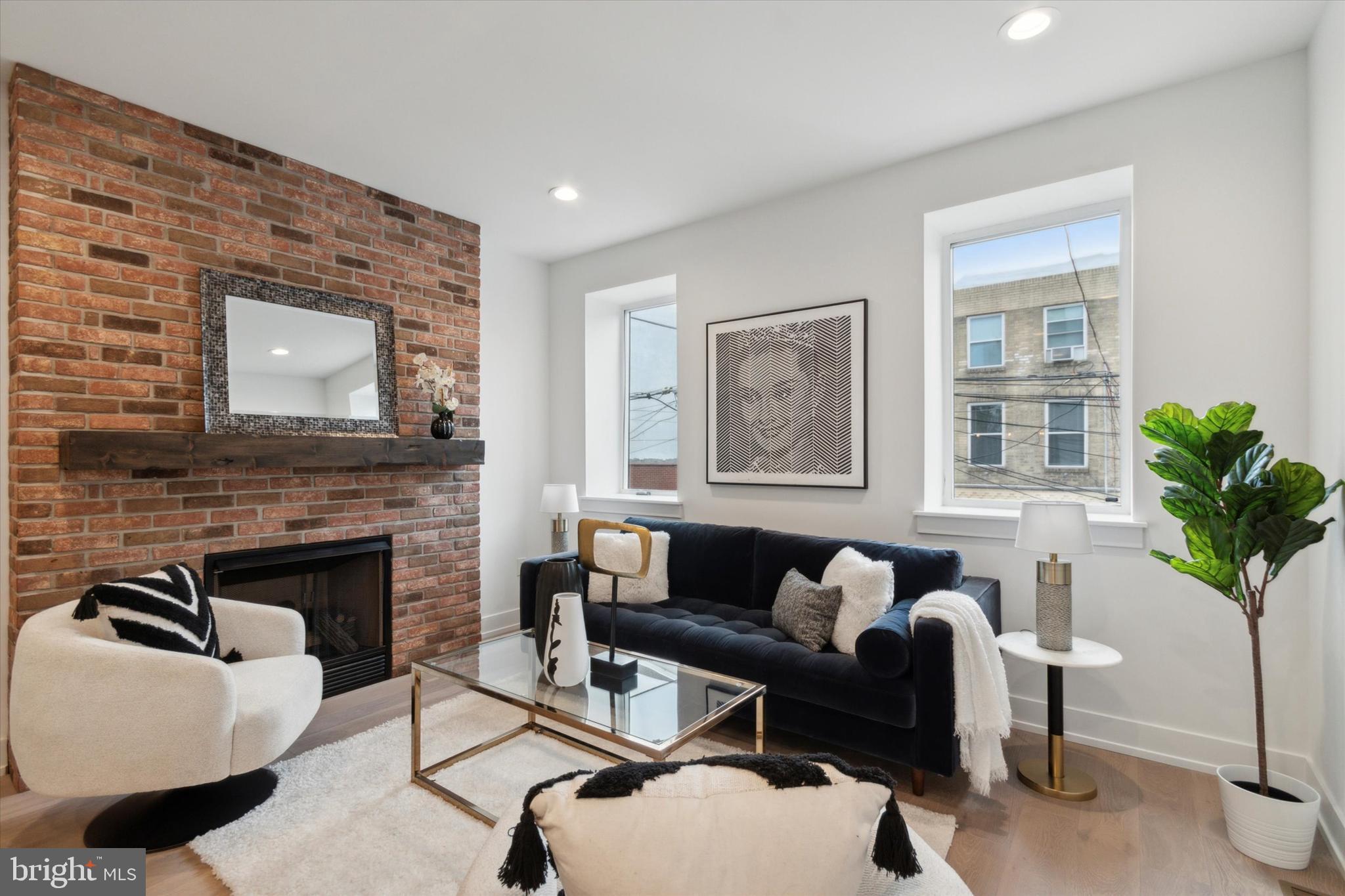 BELLA VISTA - Residential