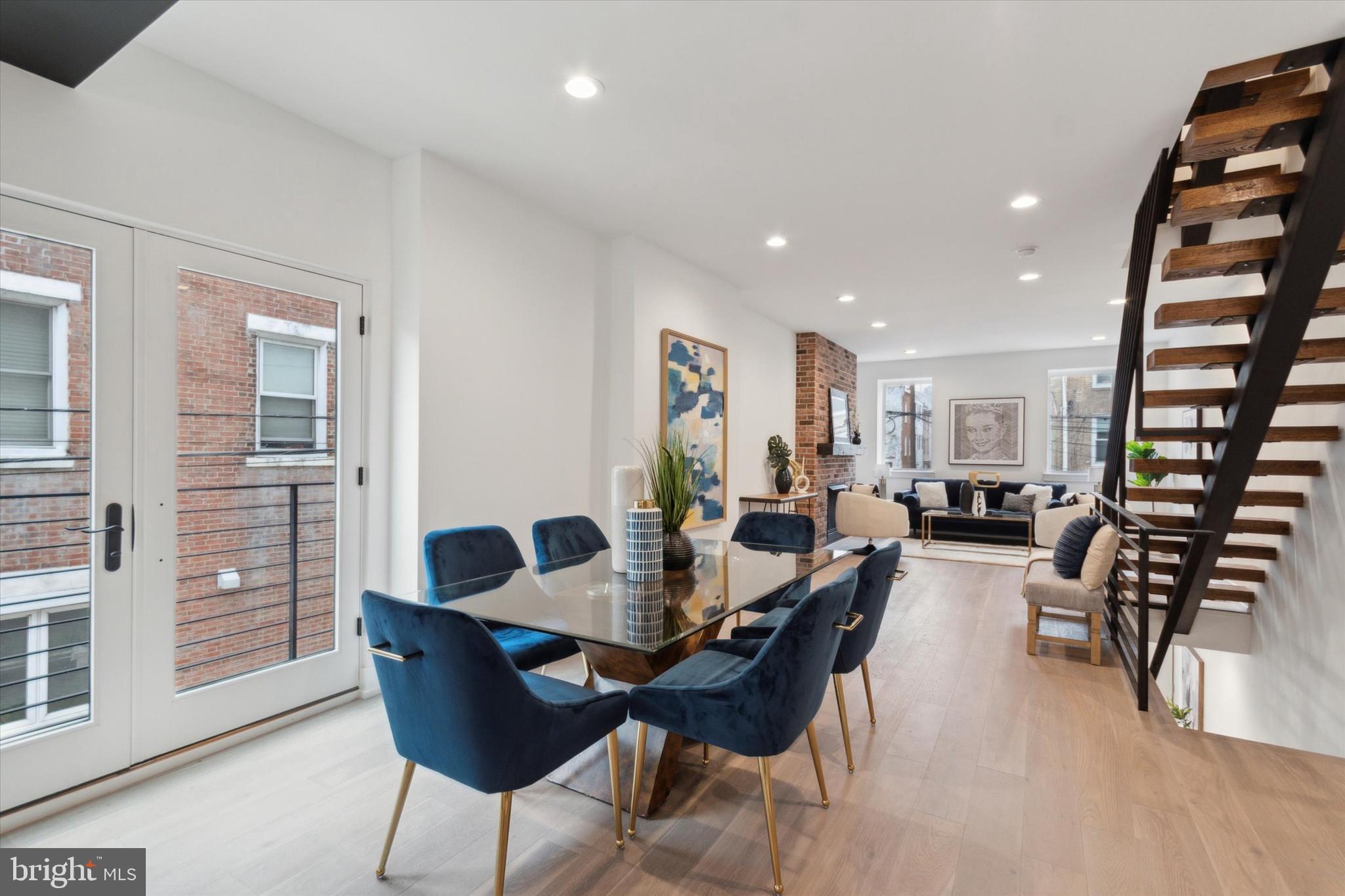 BELLA VISTA - Residential