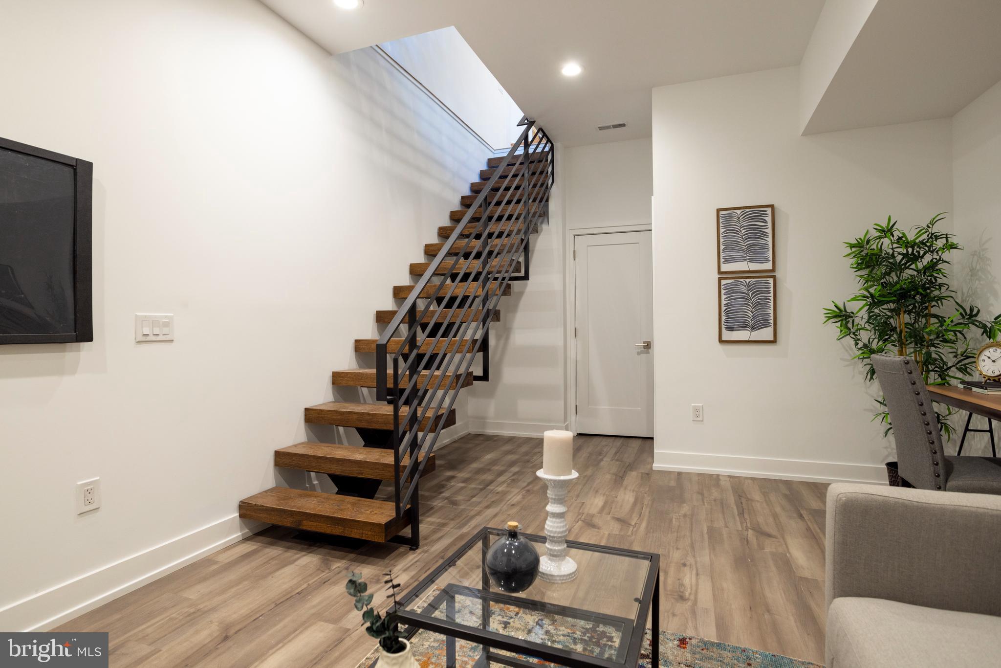 BELLA VISTA - Residential