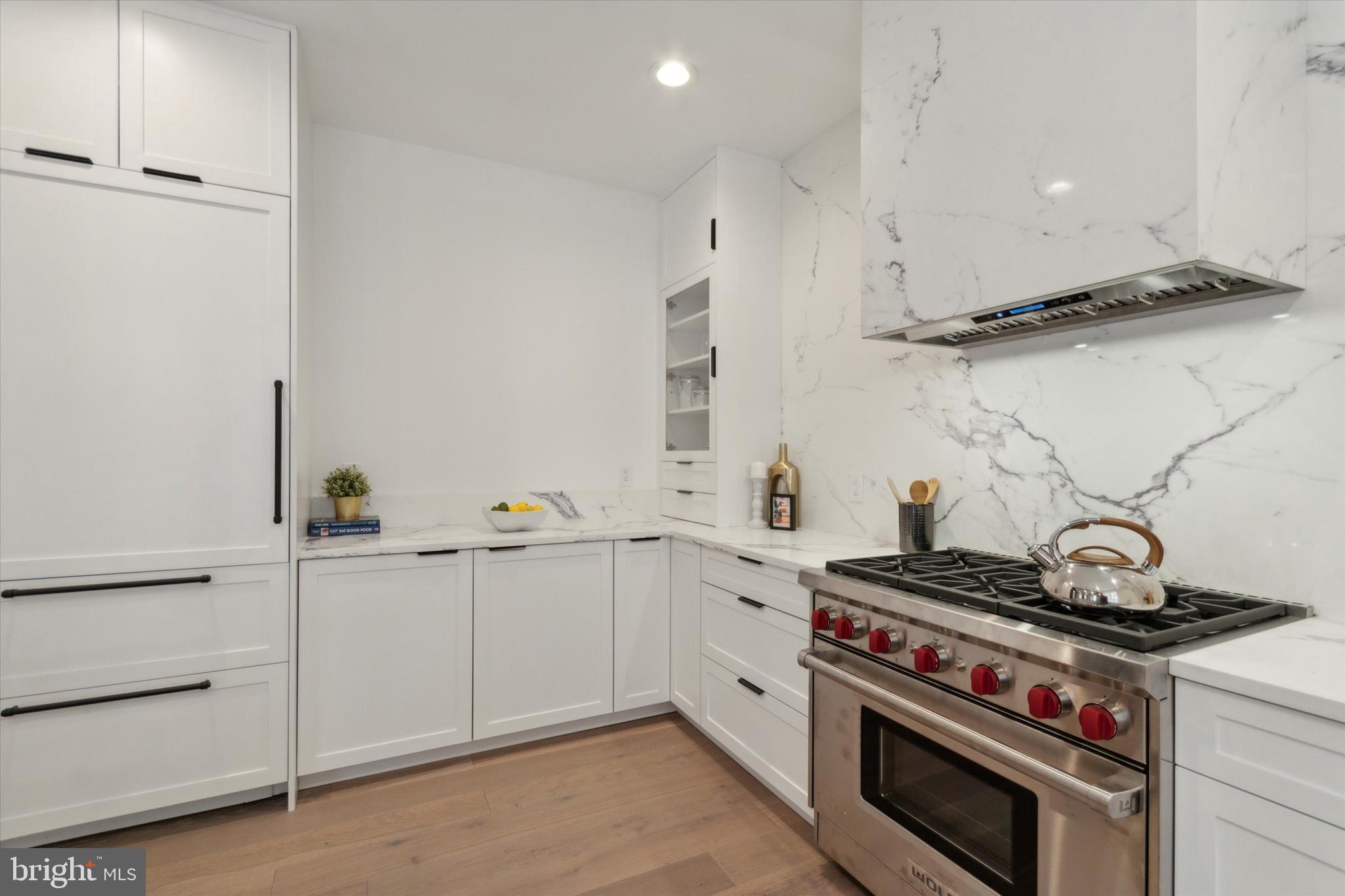 BELLA VISTA - Residential
