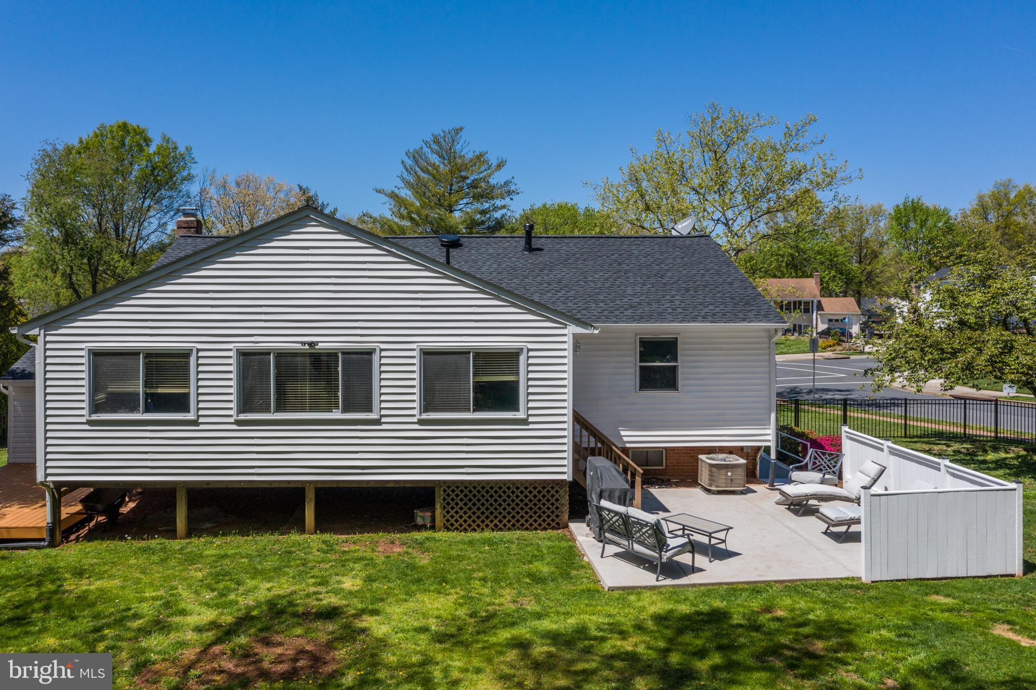 CHALET WOODS - Residential