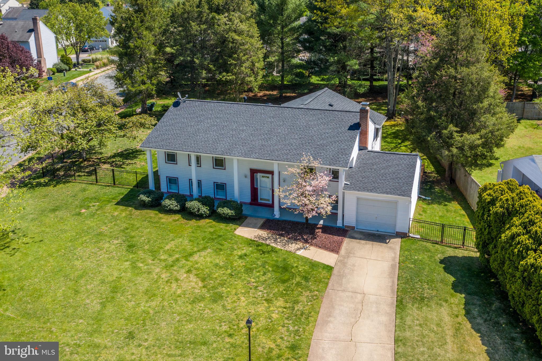 CHALET WOODS - Residential