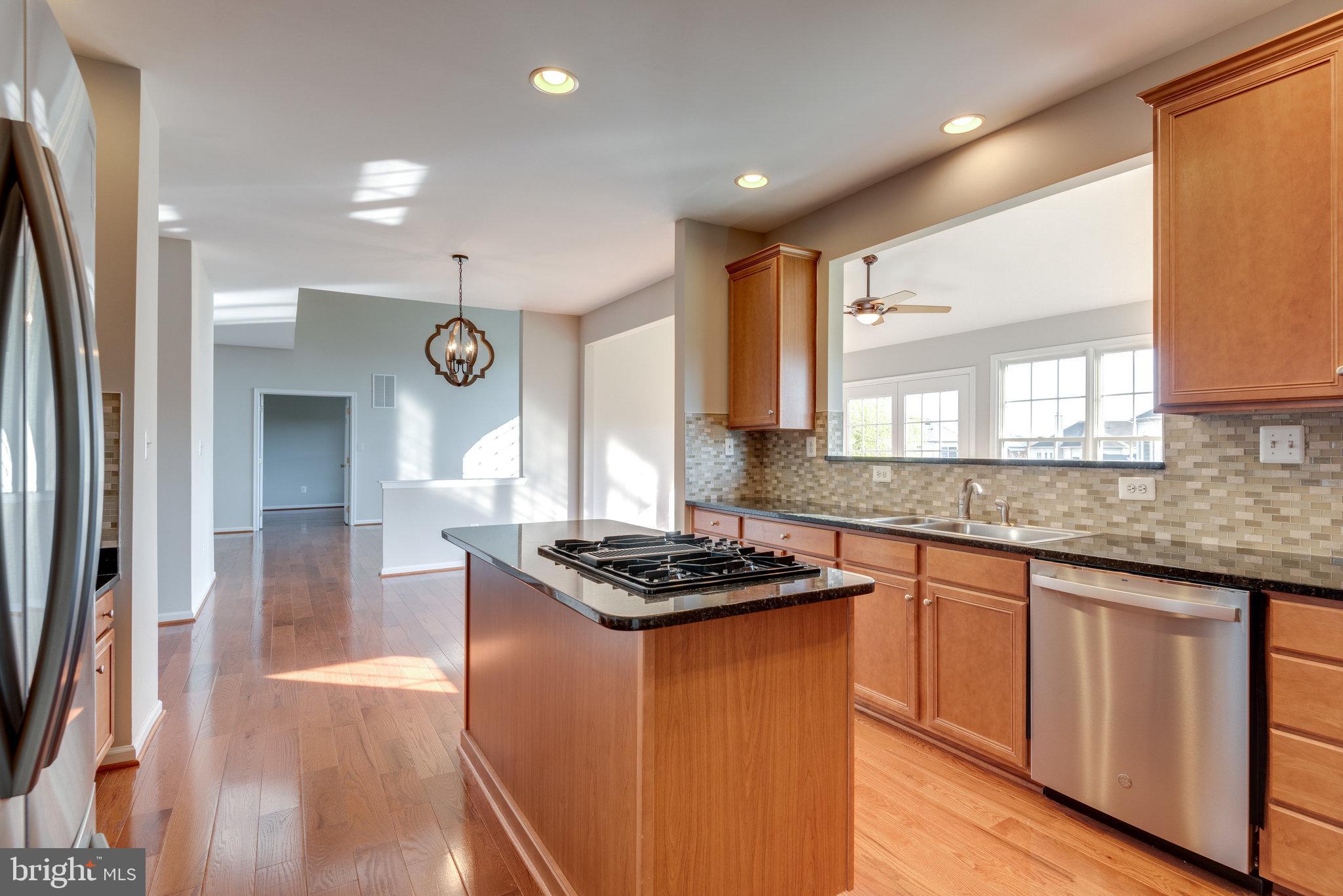 LOUDOUN VALLEY ESTATES - Residential