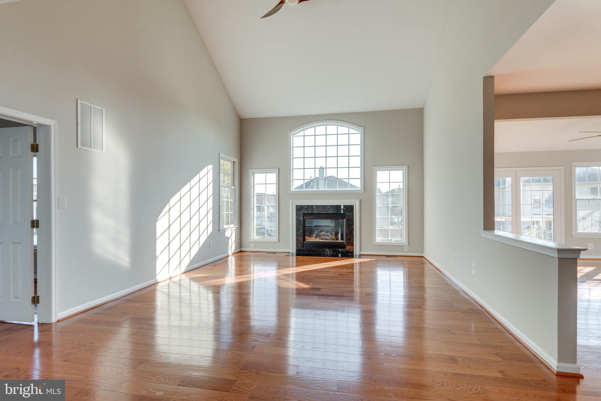 LOUDOUN VALLEY ESTATES - Residential