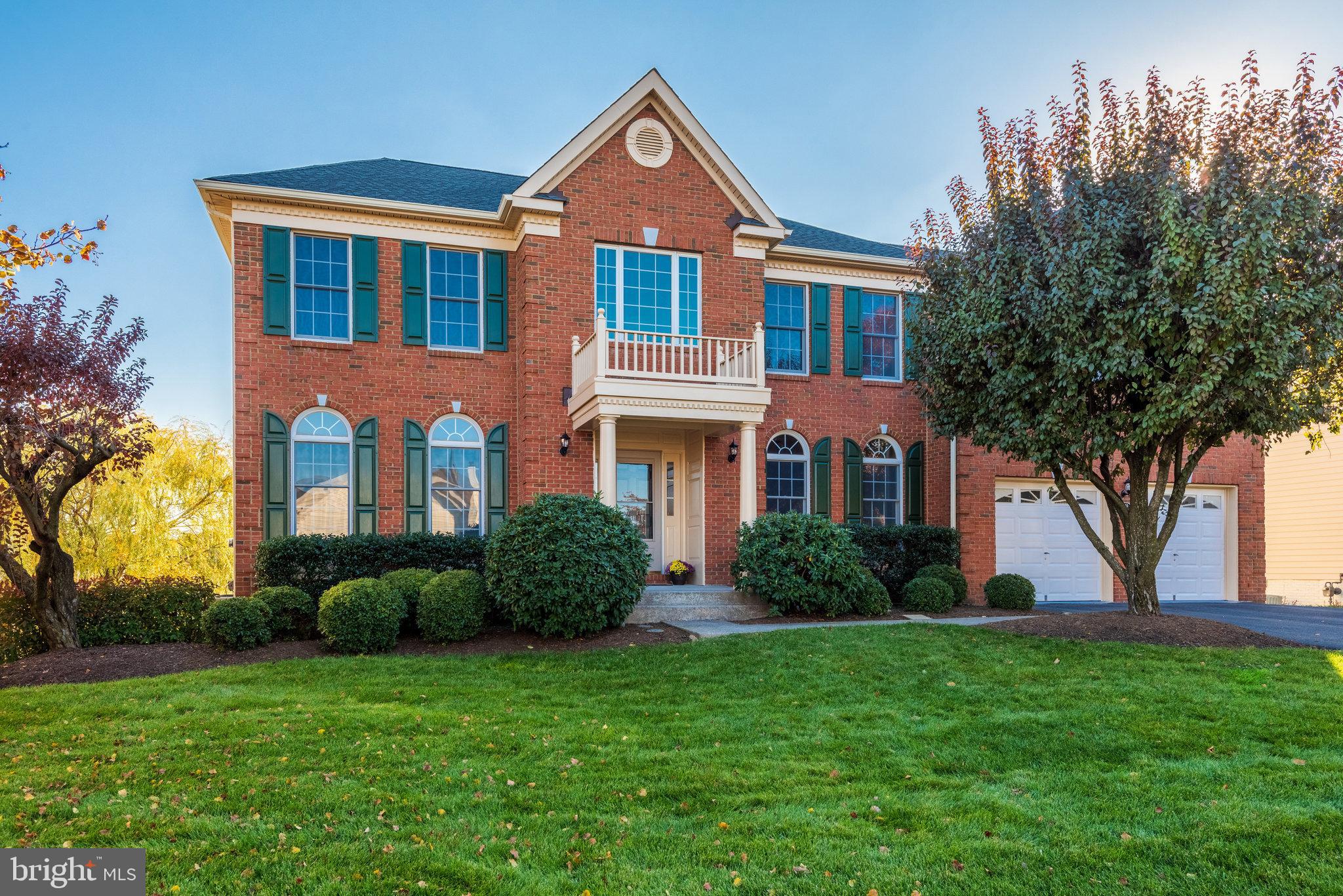 LOUDOUN VALLEY ESTATES - Residential