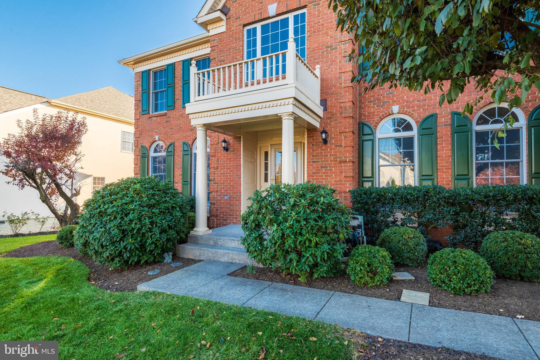 LOUDOUN VALLEY ESTATES - Residential