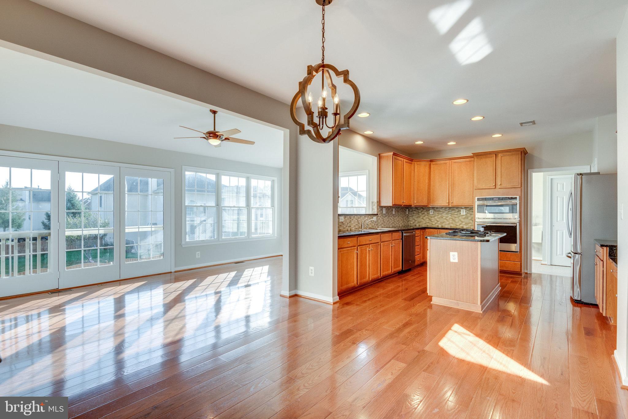 LOUDOUN VALLEY ESTATES - Residential