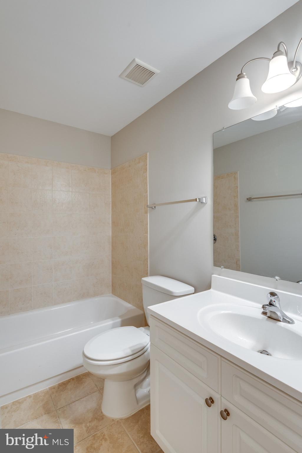 LOUDOUN VALLEY ESTATES - Residential