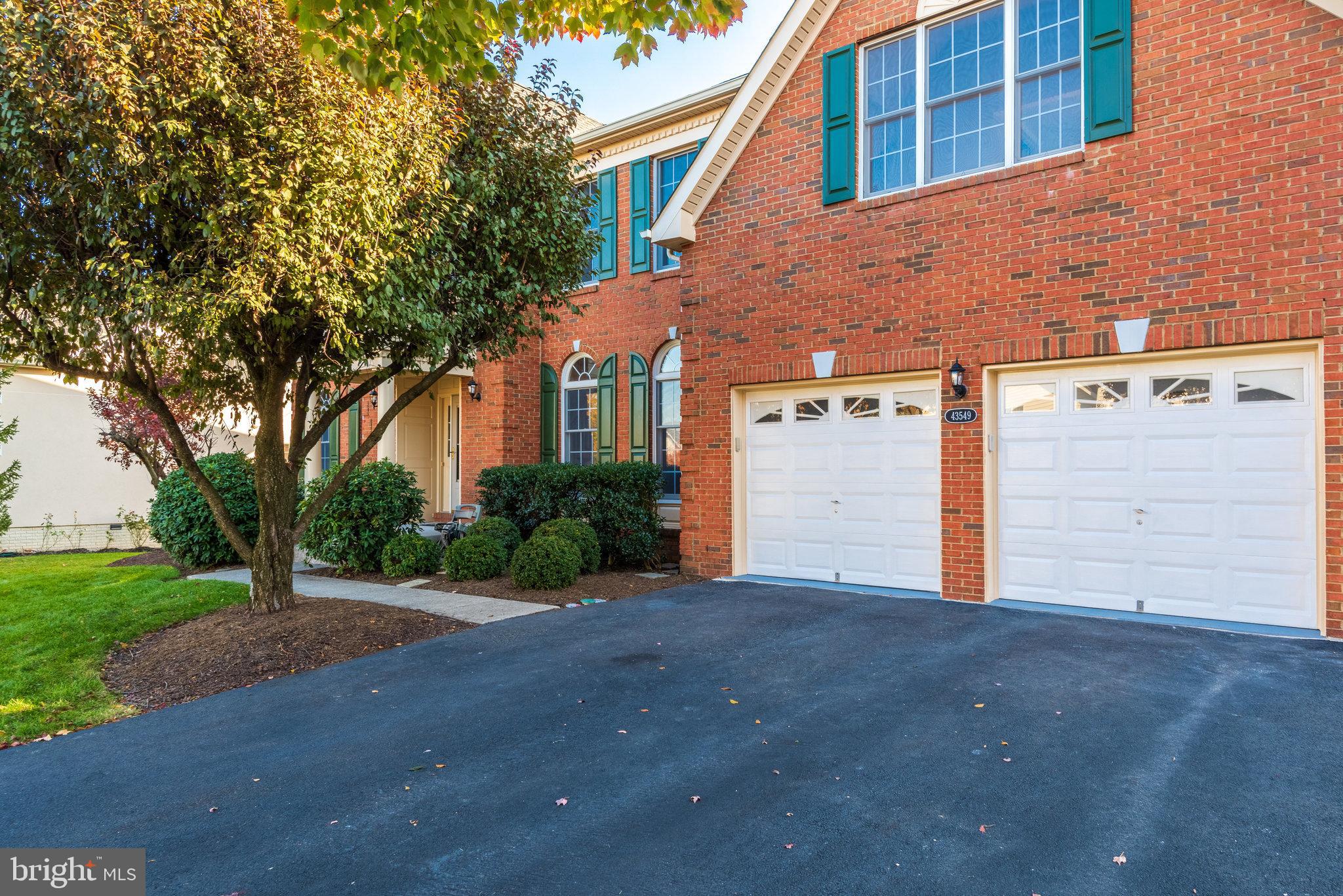 LOUDOUN VALLEY ESTATES - Residential