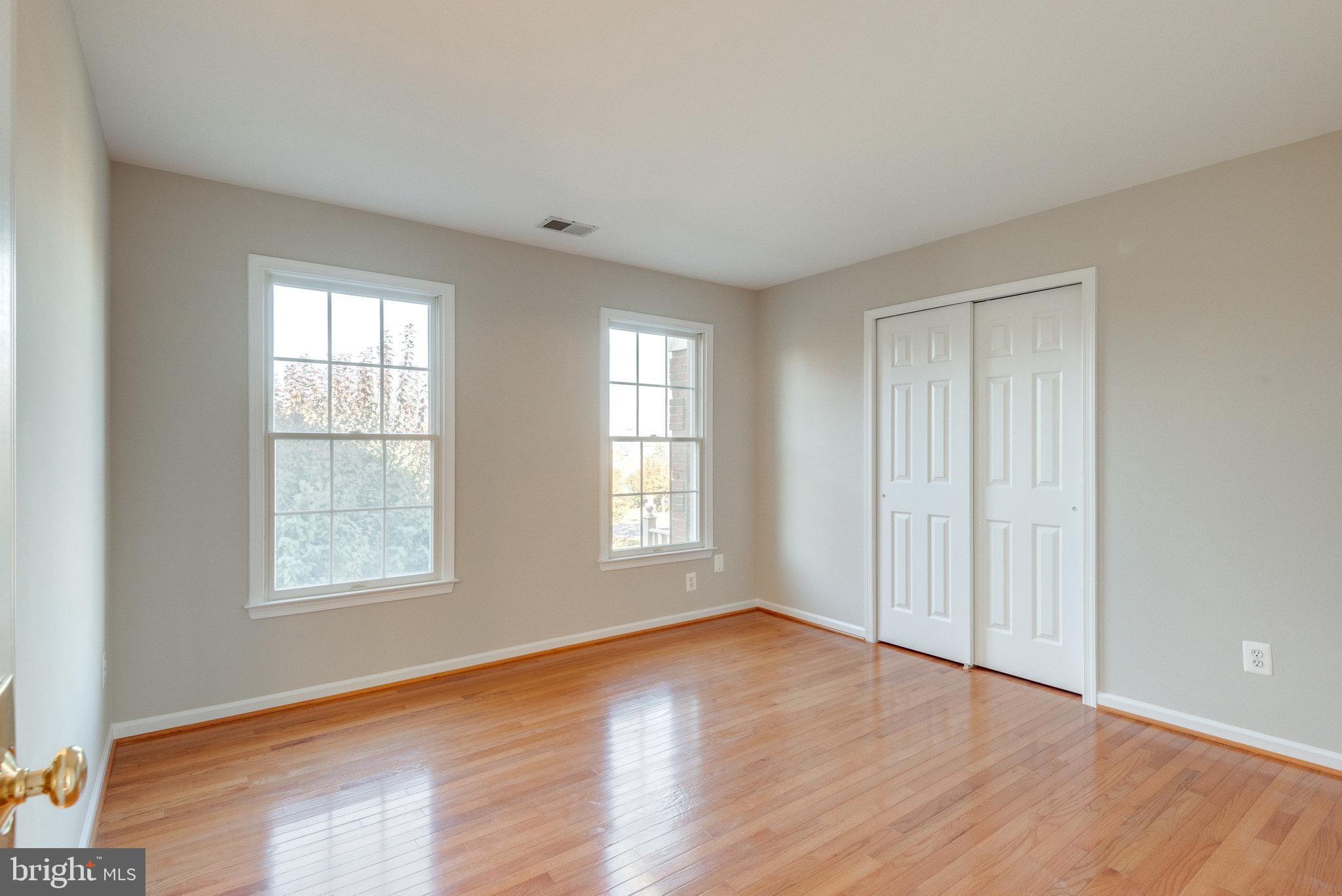 LOUDOUN VALLEY ESTATES - Residential