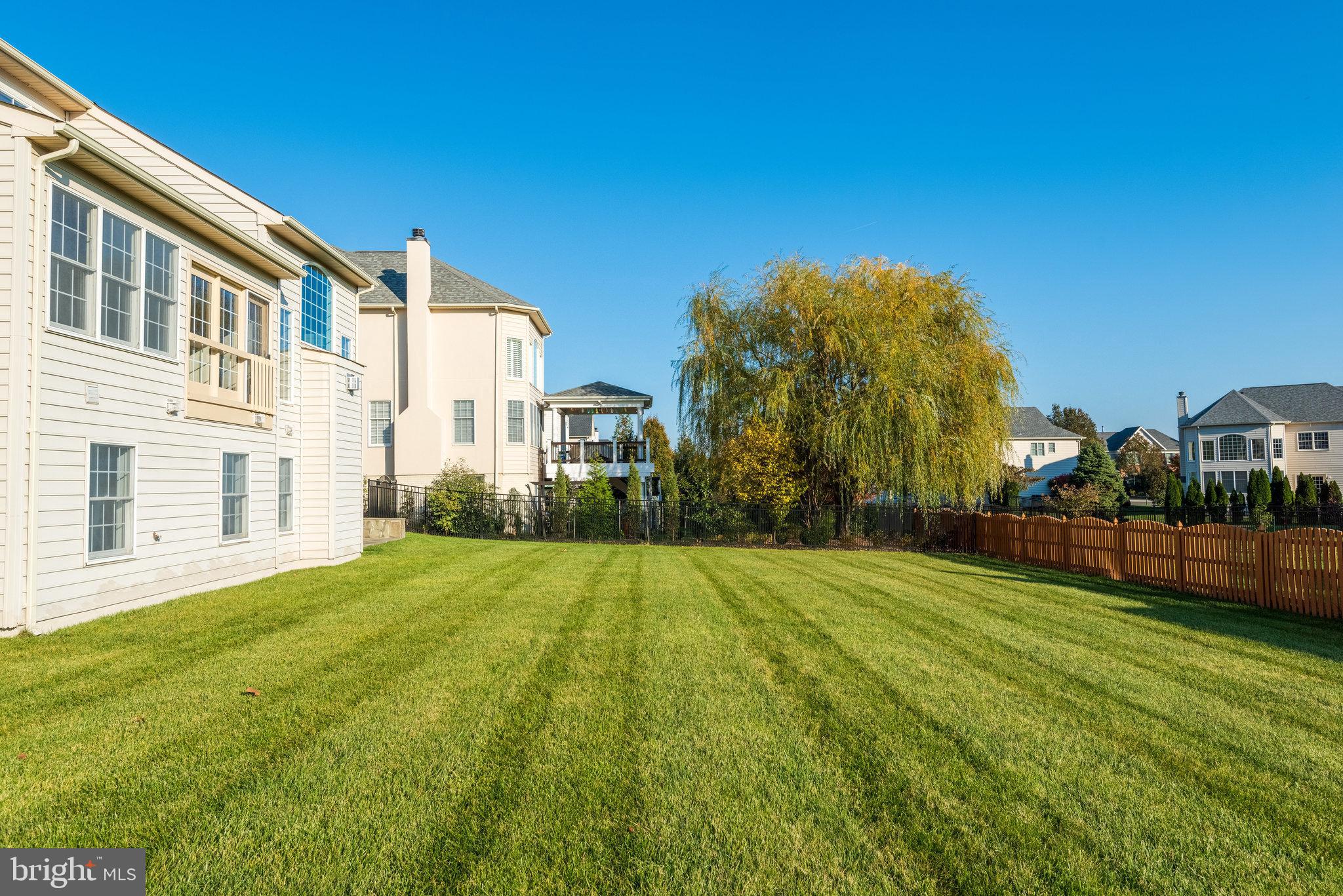 LOUDOUN VALLEY ESTATES - Residential