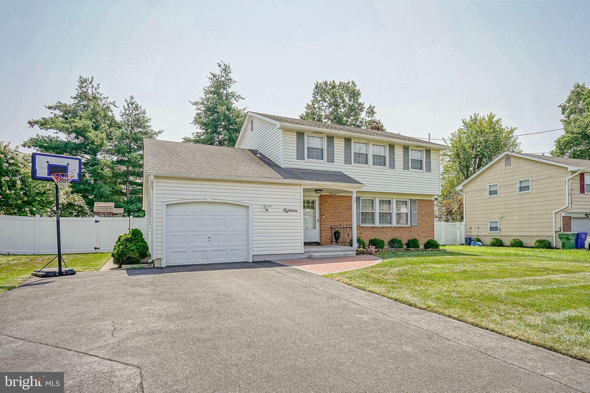 18 WHEELWRIGHT LANE