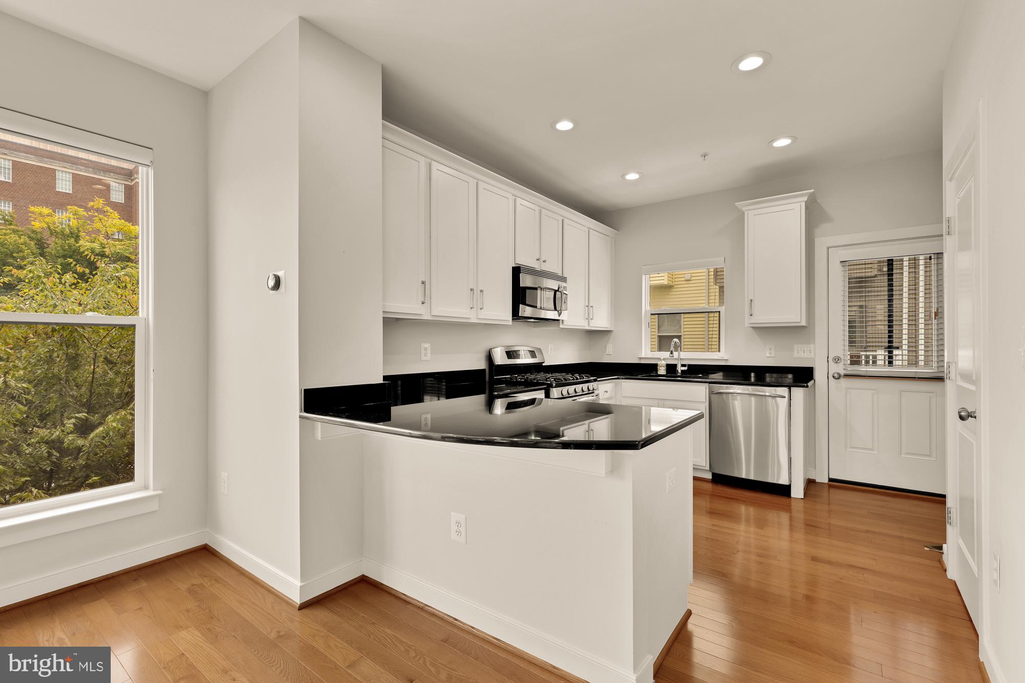 HYATTSVILLE - Residential Lease