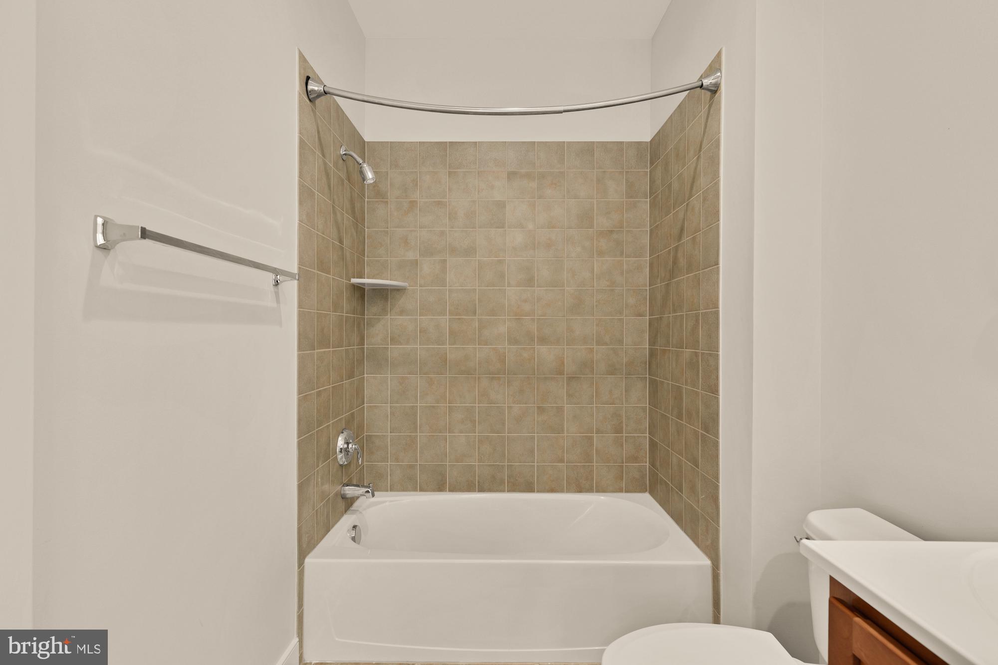 HYATTSVILLE - Residential Lease