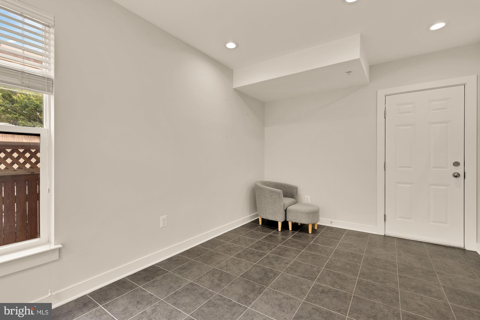 HYATTSVILLE - Residential Lease