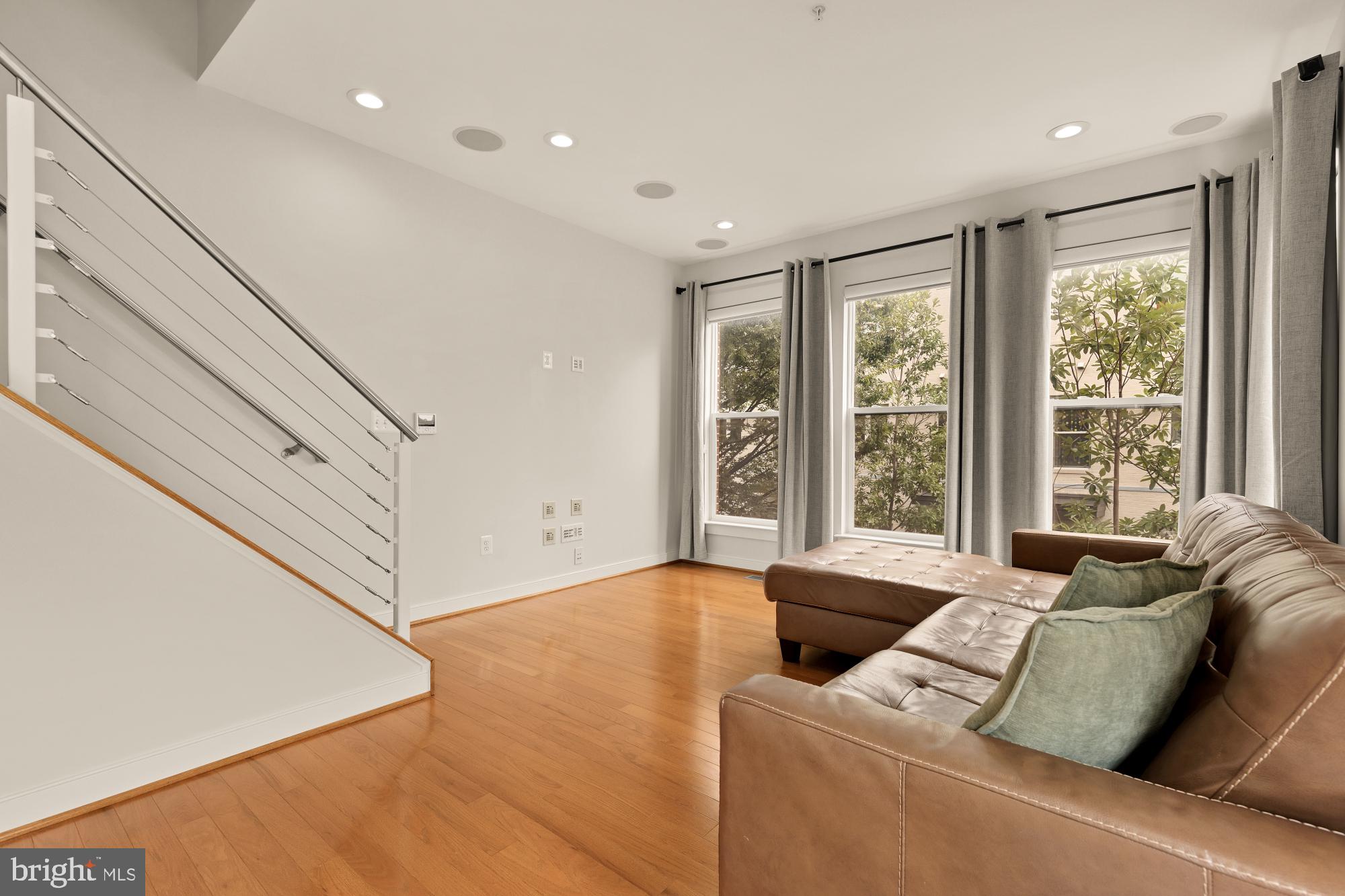 HYATTSVILLE - Residential Lease