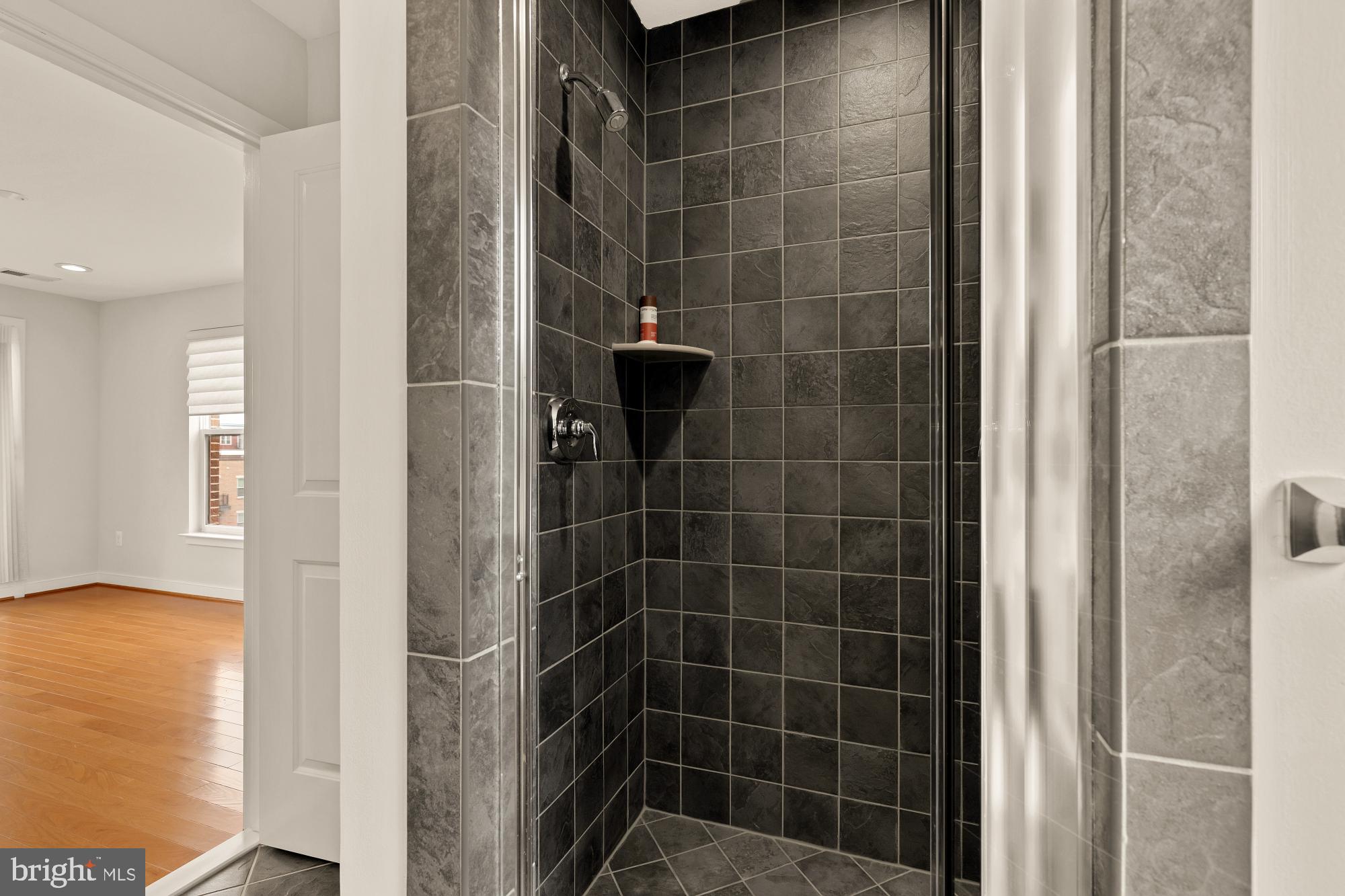 HYATTSVILLE - Residential Lease