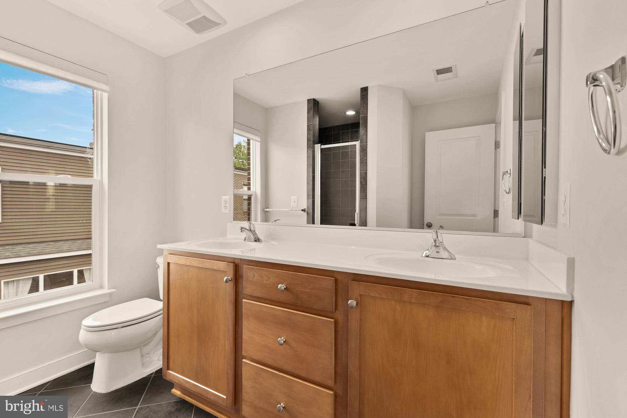 HYATTSVILLE - Residential Lease