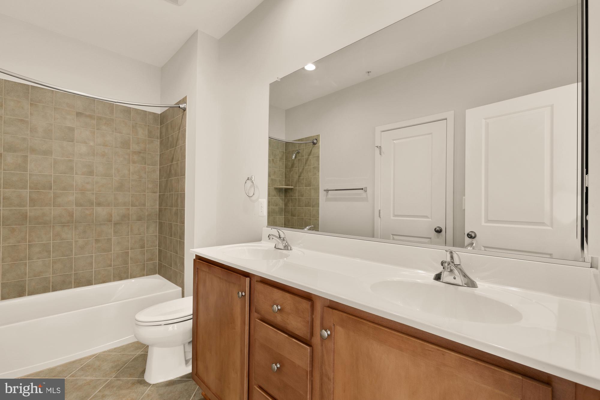 HYATTSVILLE - Residential Lease