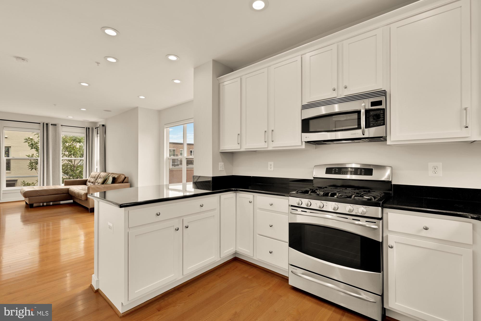 HYATTSVILLE - Residential Lease