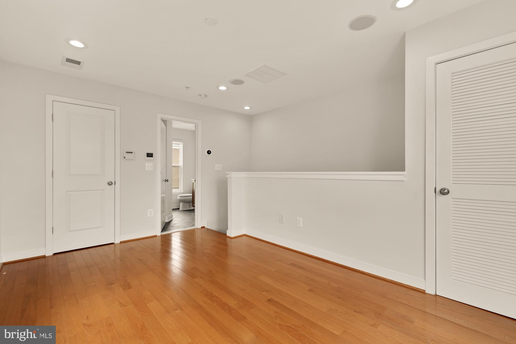 HYATTSVILLE - Residential Lease