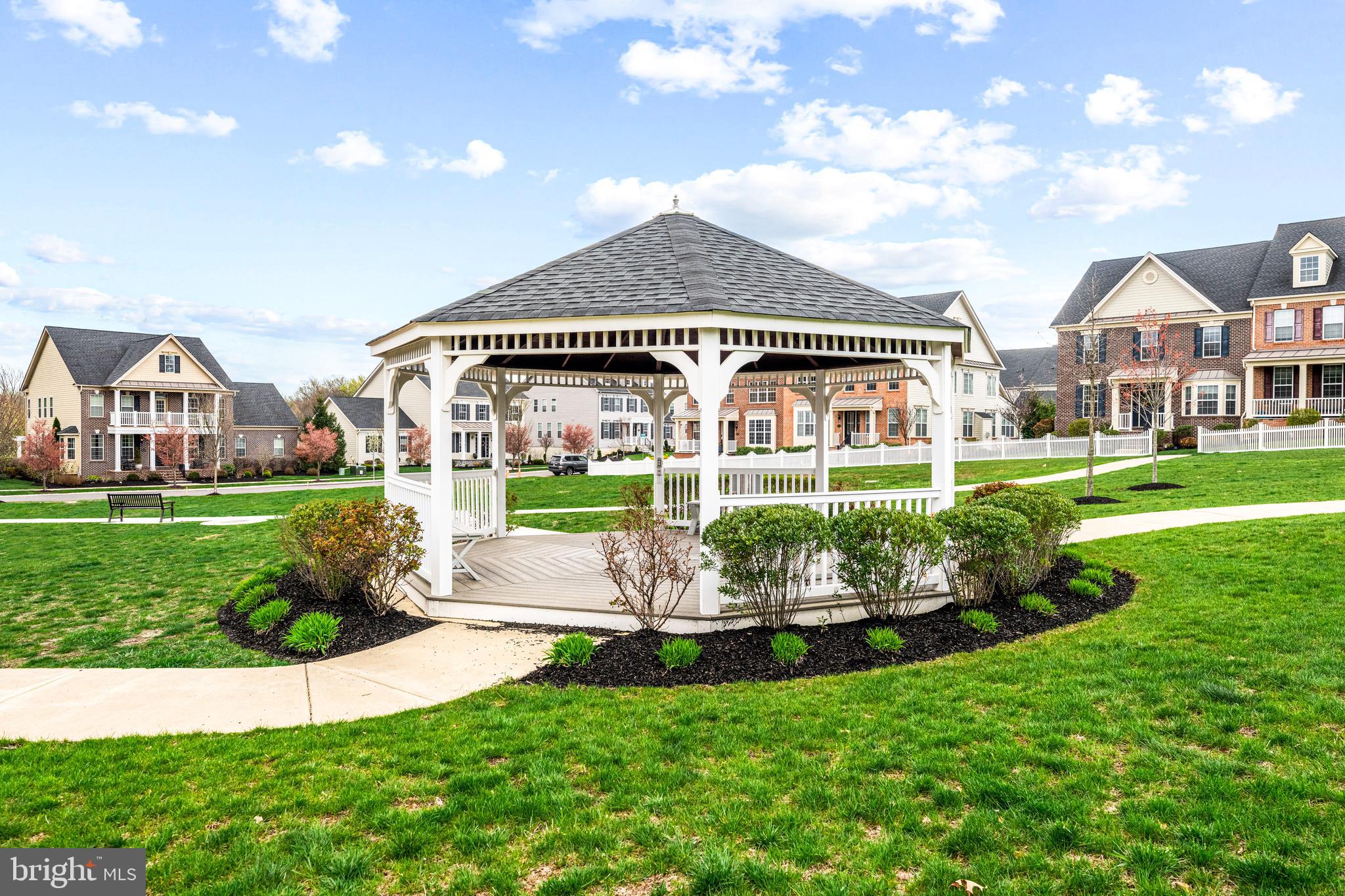 FENTONS CORNER - Residential