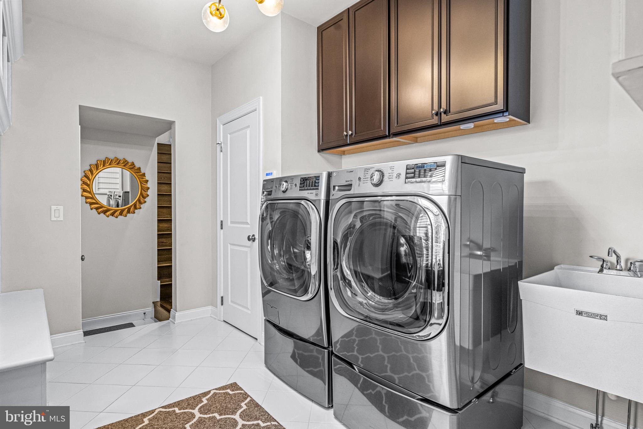 FENTONS CORNER - Residential