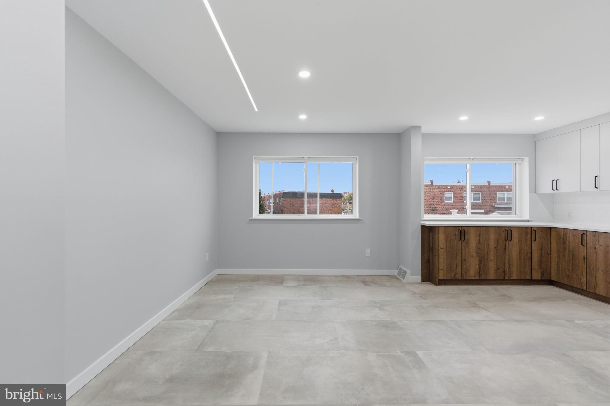 PARKWOOD - Residential Lease