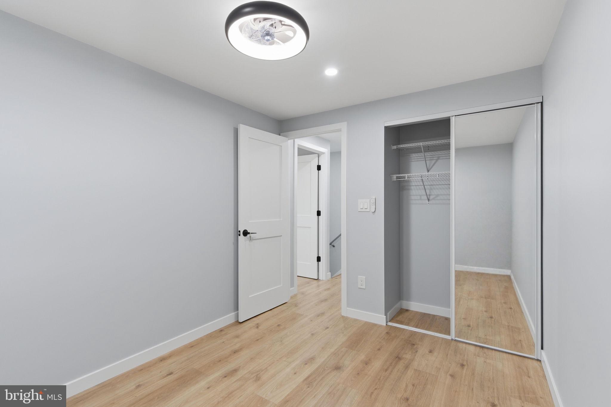 PARKWOOD - Residential Lease