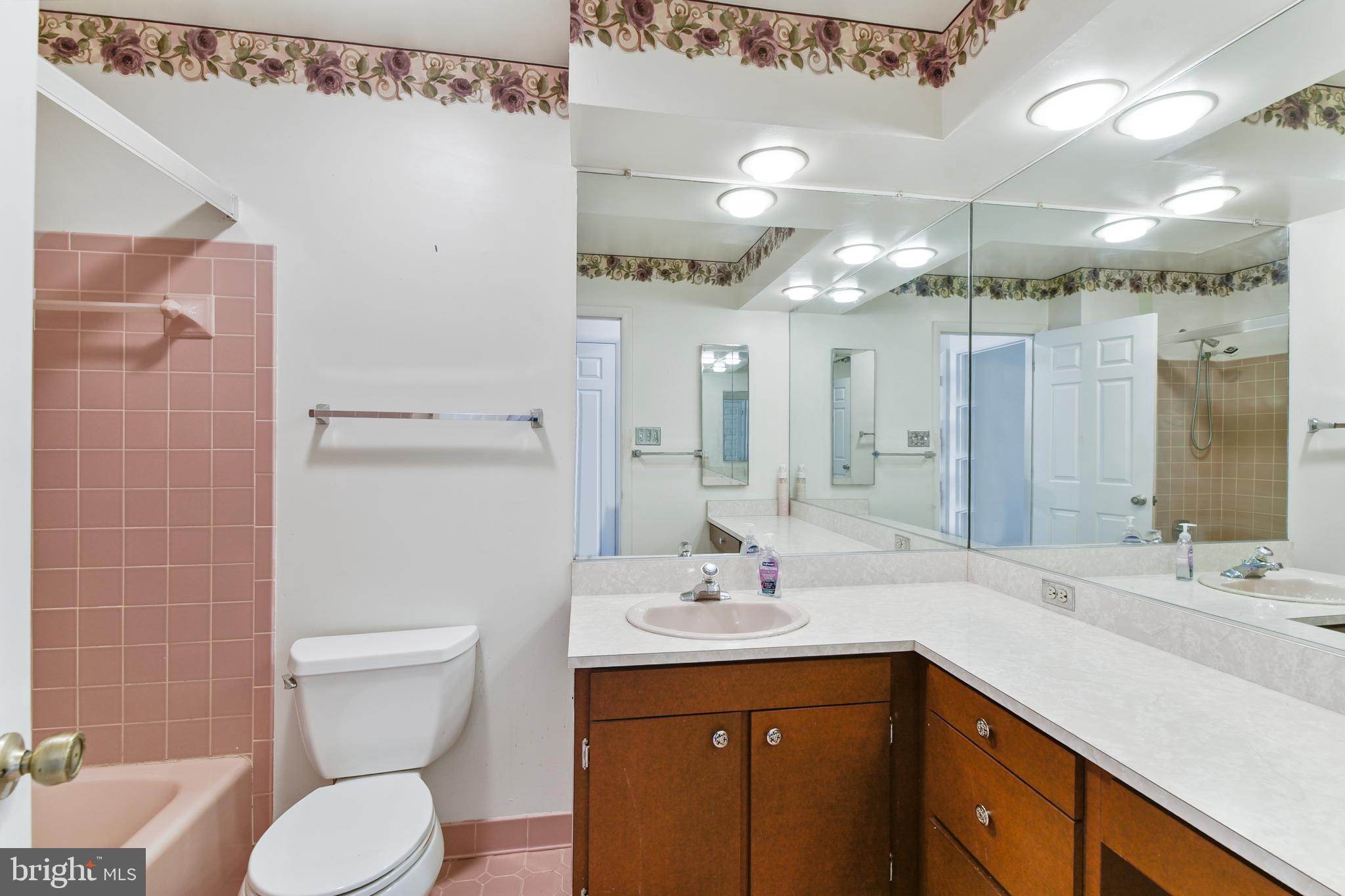 PERRING WOODS - Residential