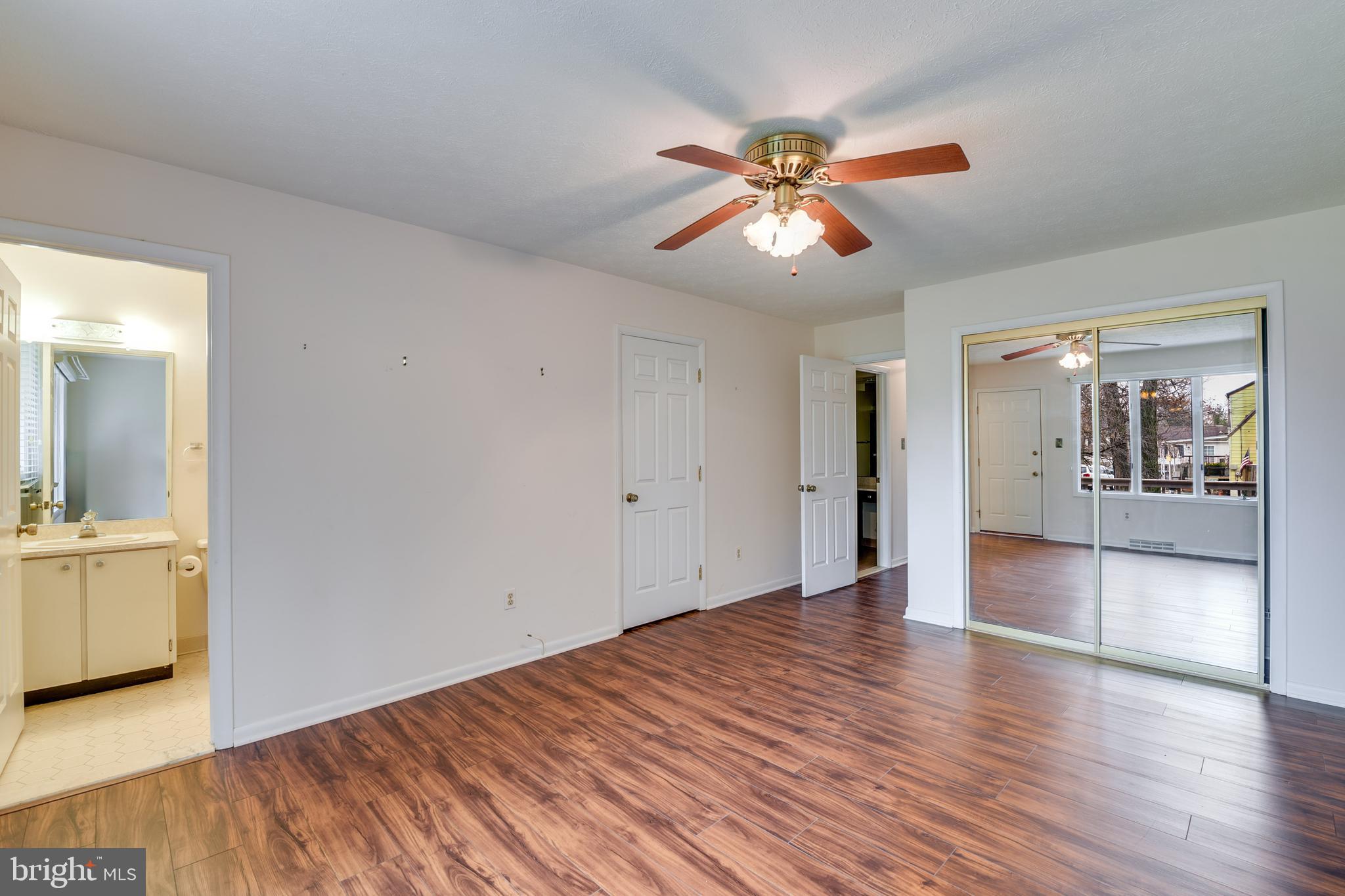 PERRING WOODS - Residential