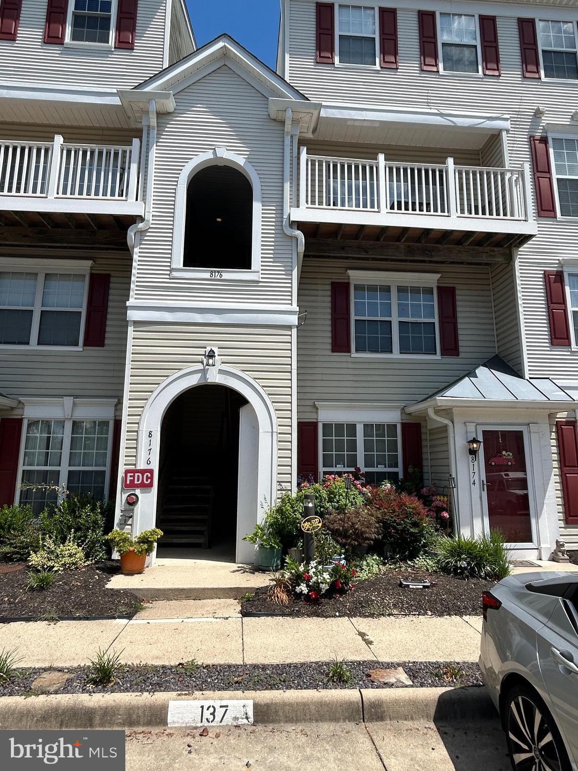 CONDO AT GUNSTON CORNER - Residential