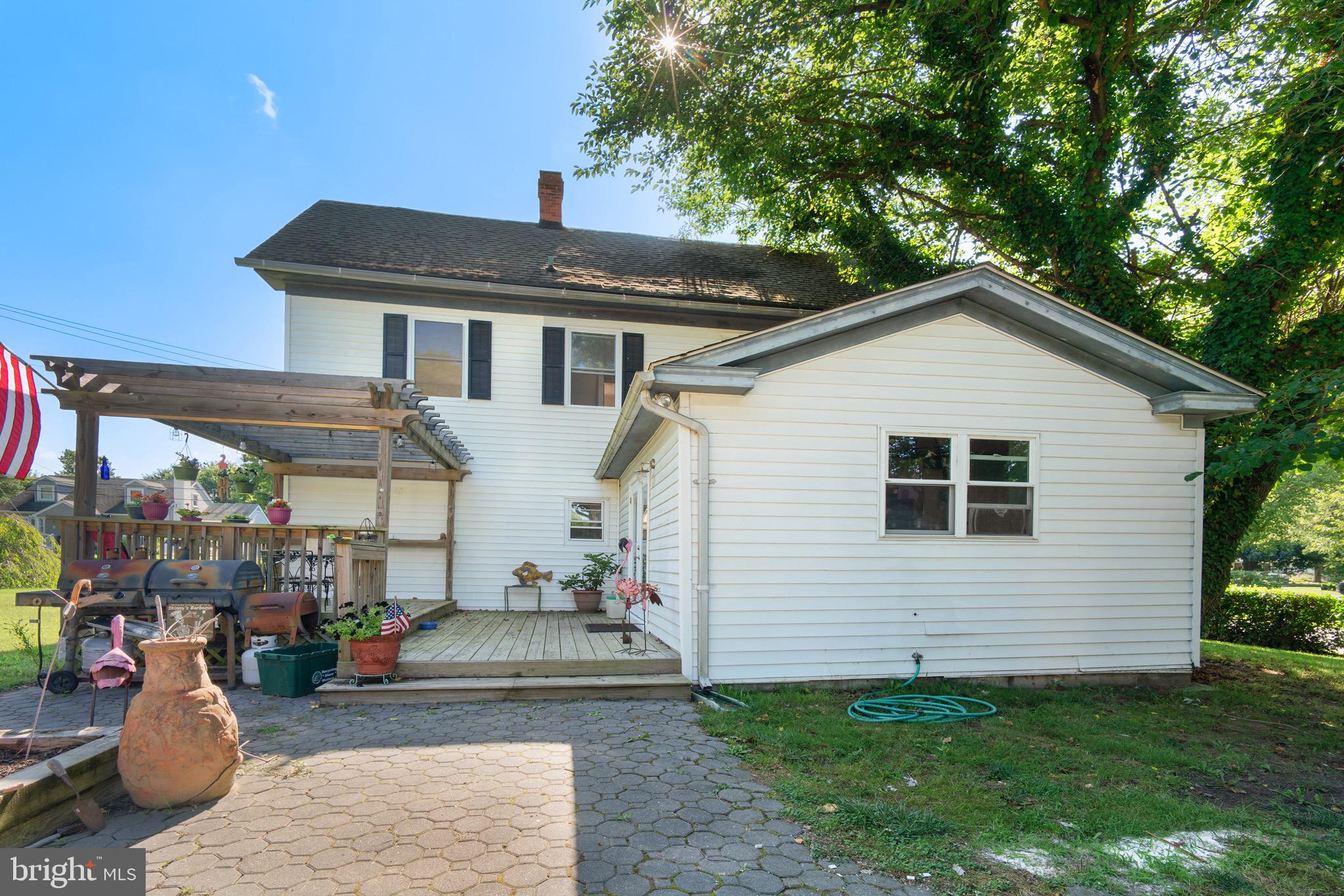 ROCK HALL - Residential