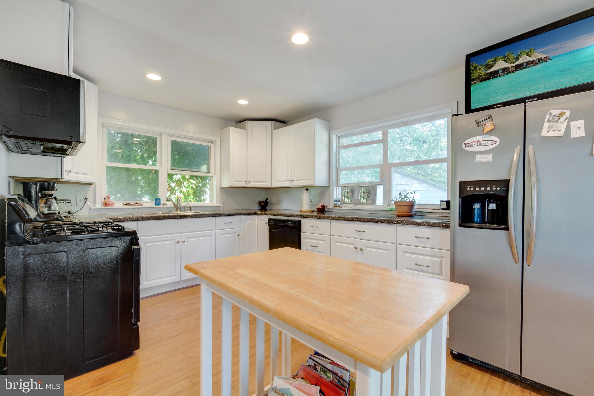 ROCK HALL - Residential