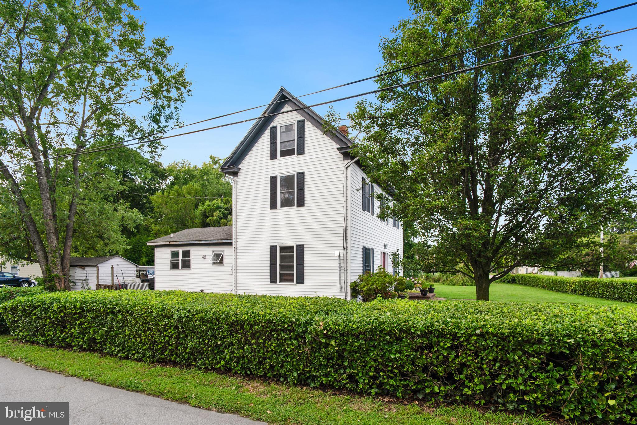 ROCK HALL - Residential