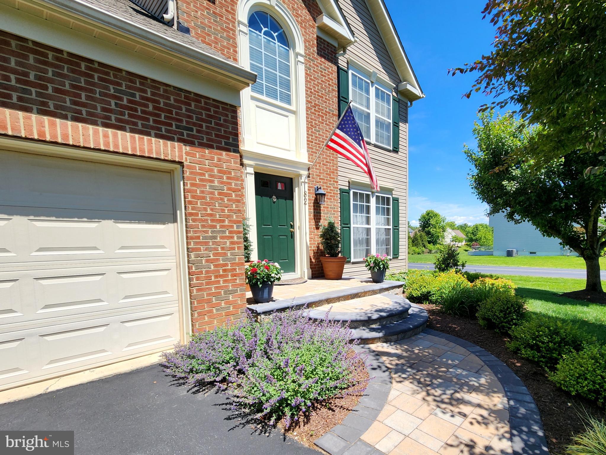 82 KIMBERWICKE DRIVE N