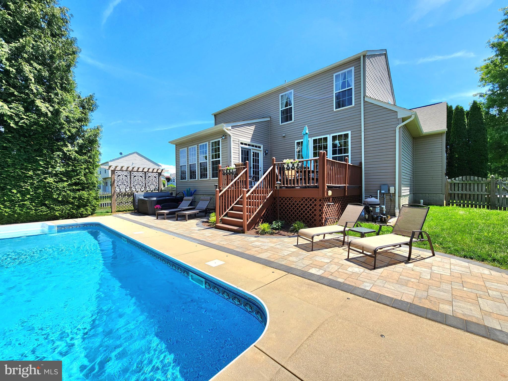 82 KIMBERWICKE DRIVE N