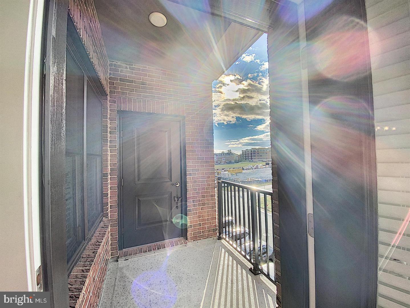 FLATS AT METROWEST - Residential Lease