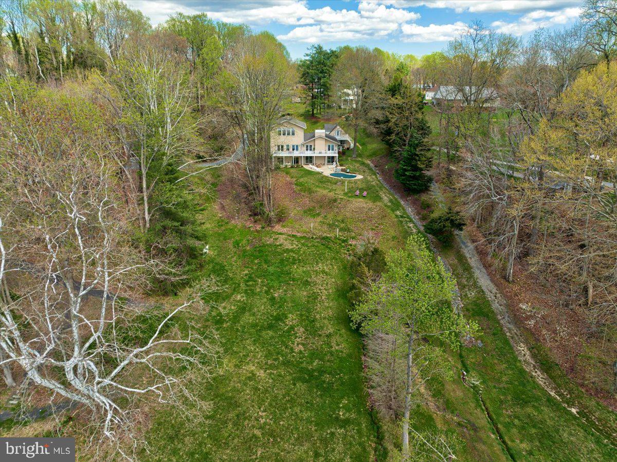 HOLLAND CLIFF SHORES - Residential