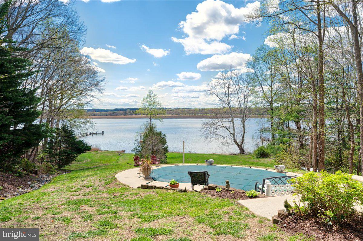 HOLLAND CLIFF SHORES - Residential