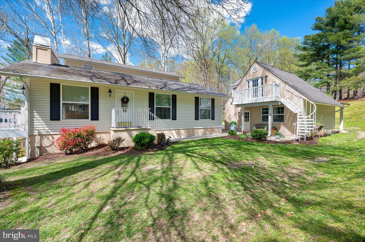 HOLLAND CLIFF SHORES - Residential