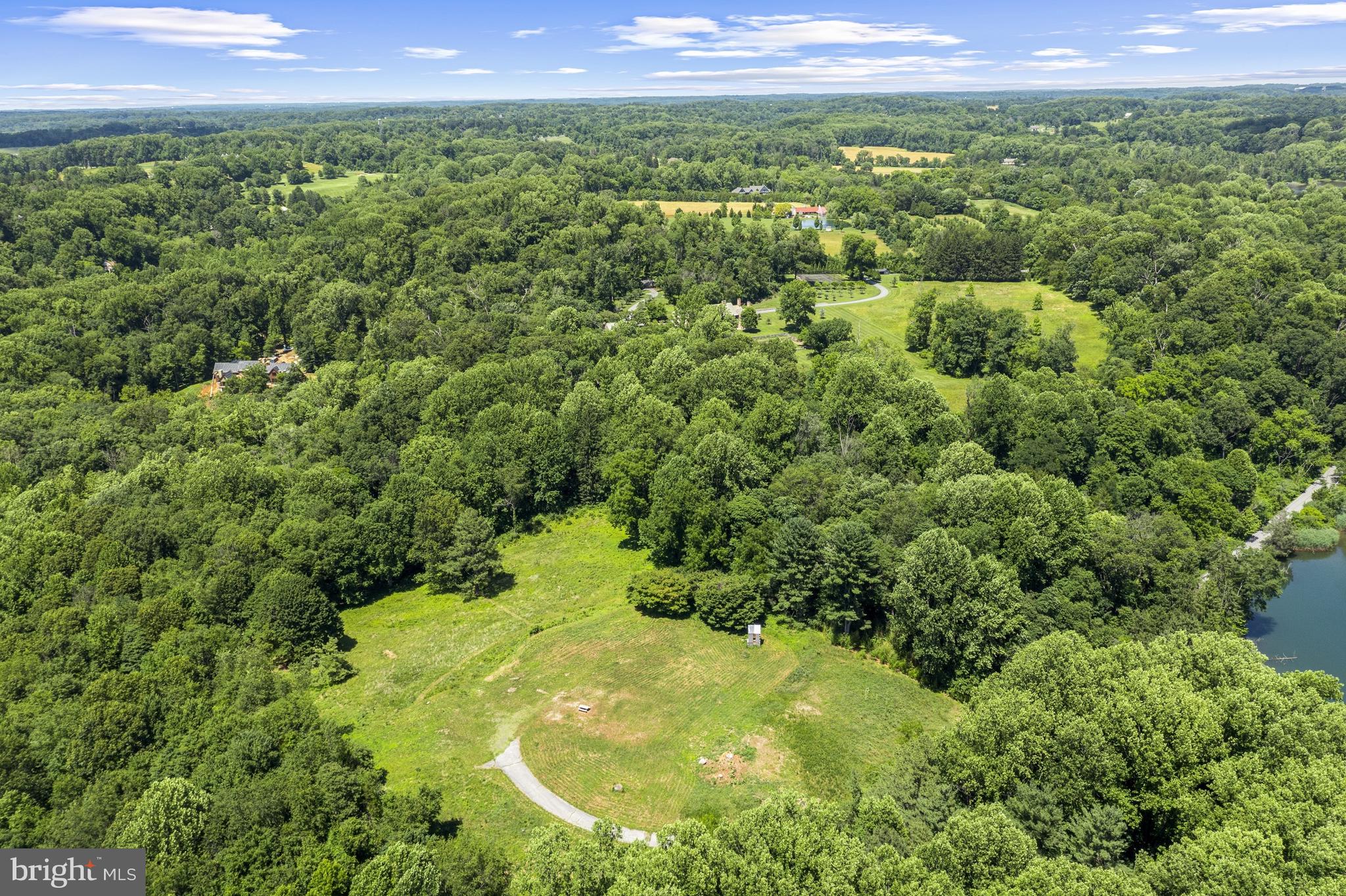 1601 HILLSIDE MILL ROAD