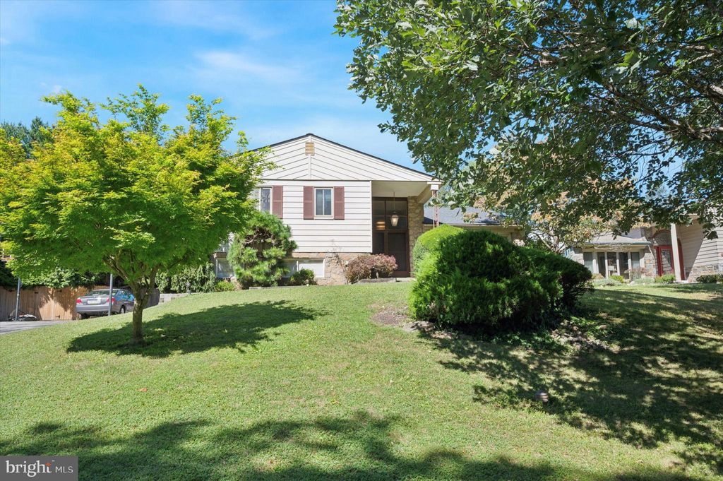 Photo of 1200 Gainsboro Road, BALA CYNWYD, PA 19004 (MLS # PAMC2163924)