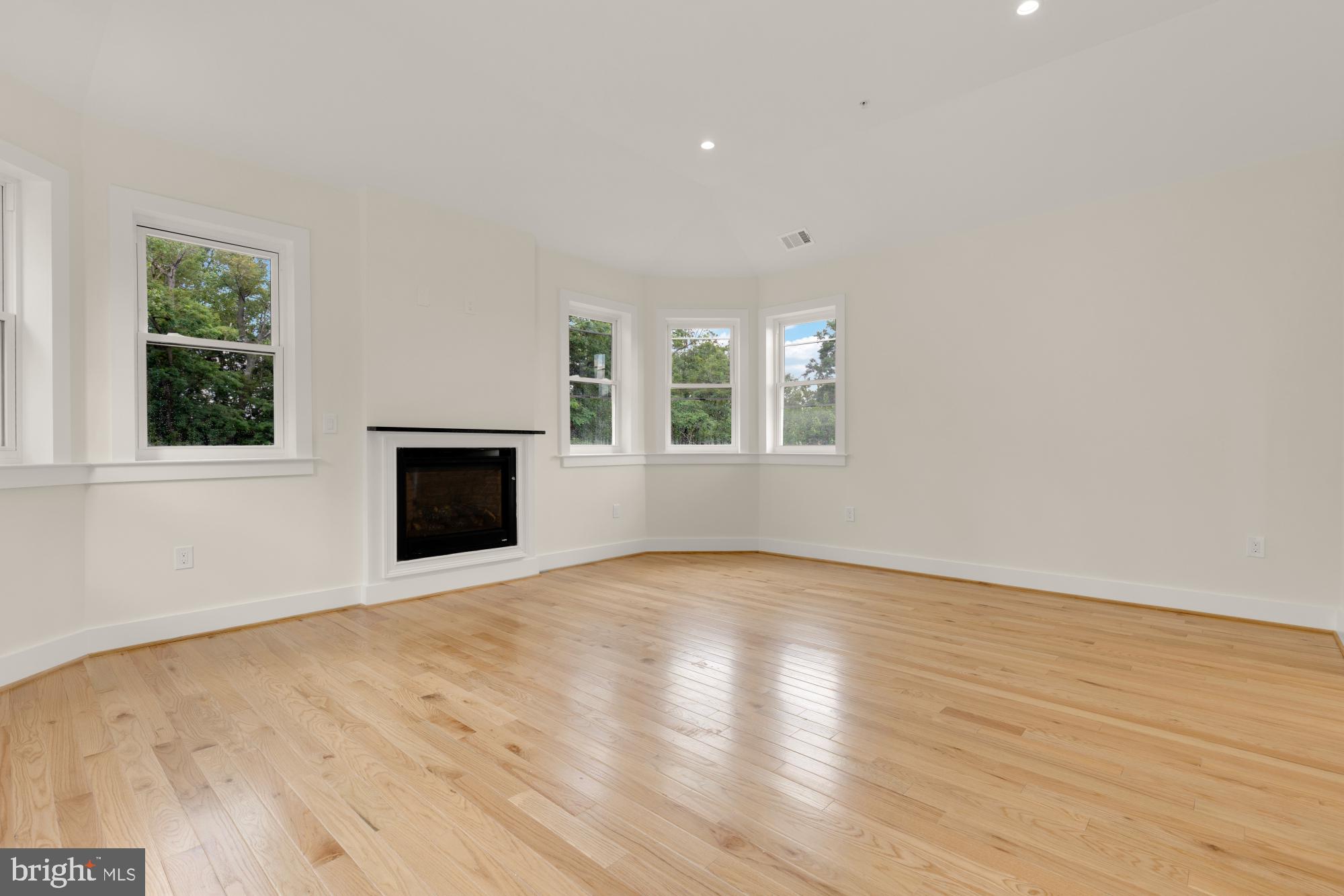 PT ROCKVILLE TWN RES 1 - Residential