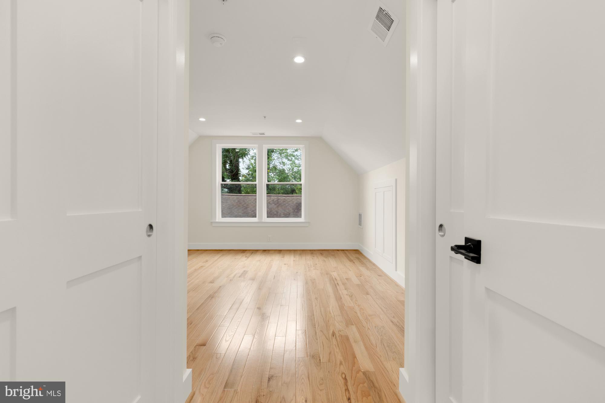 PT ROCKVILLE TWN RES 1 - Residential