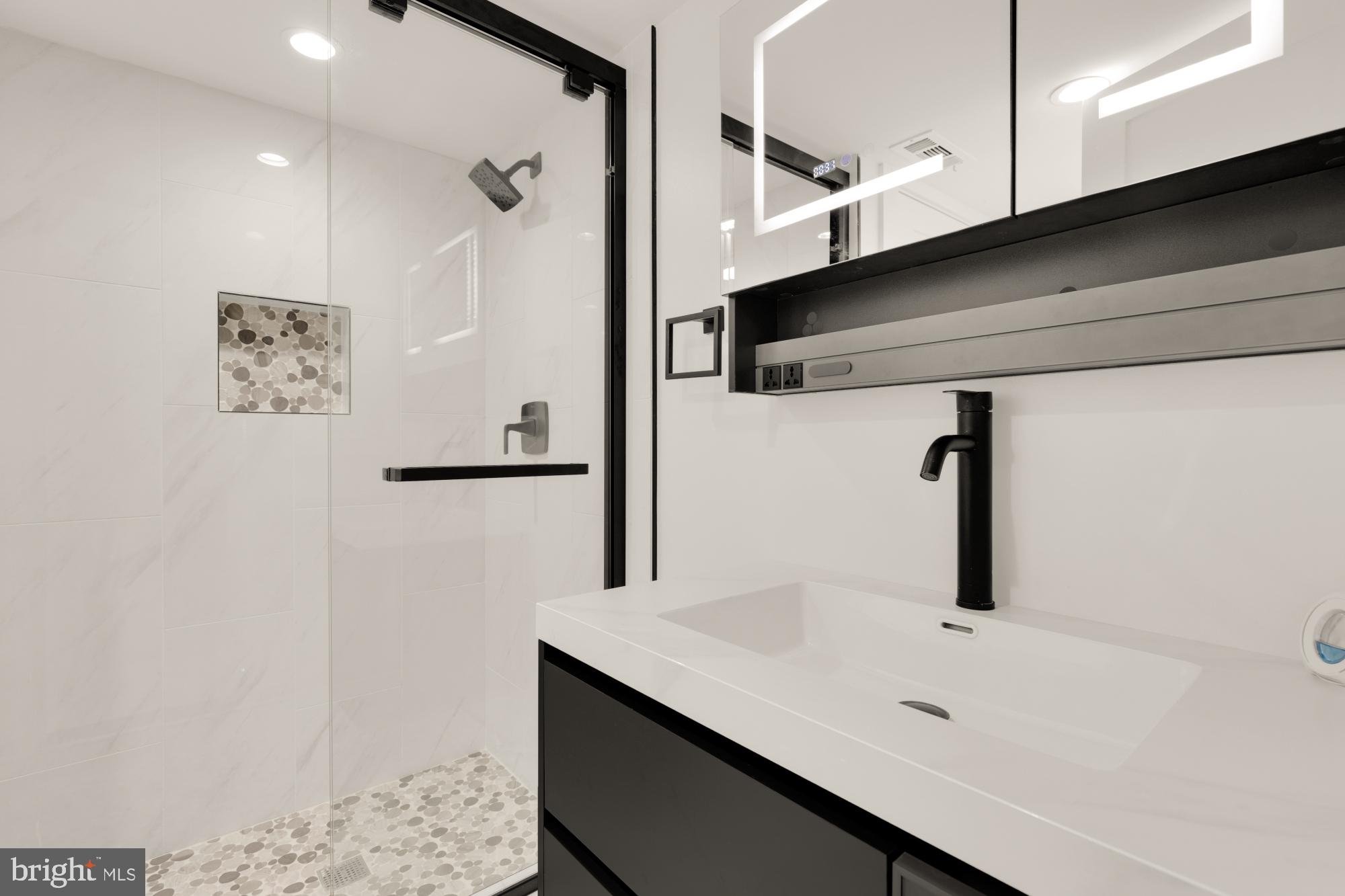 PT ROCKVILLE TWN RES 1 - Residential