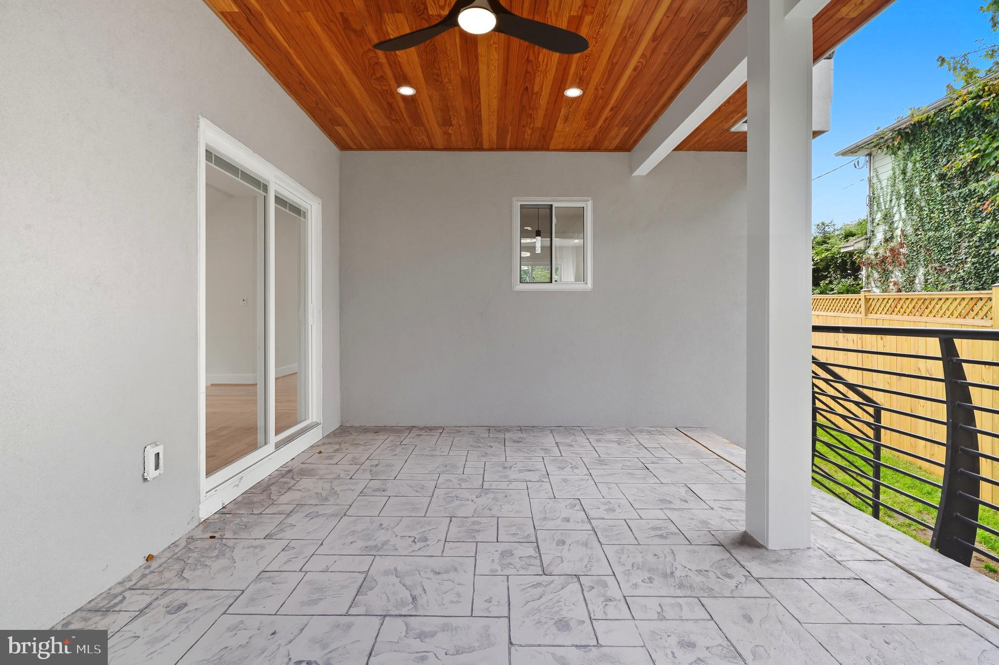 PT ROCKVILLE TWN RES 1 - Residential